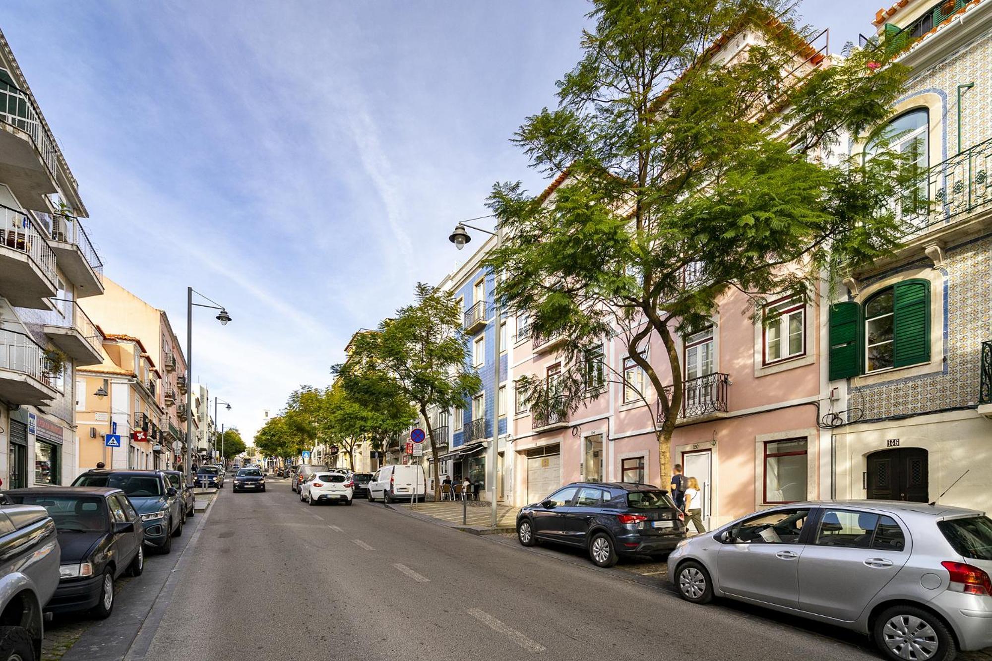 Apartment Whome Charming Urban Retreat With Skyline Views Lisbon